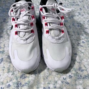 Women Nike Air React 270